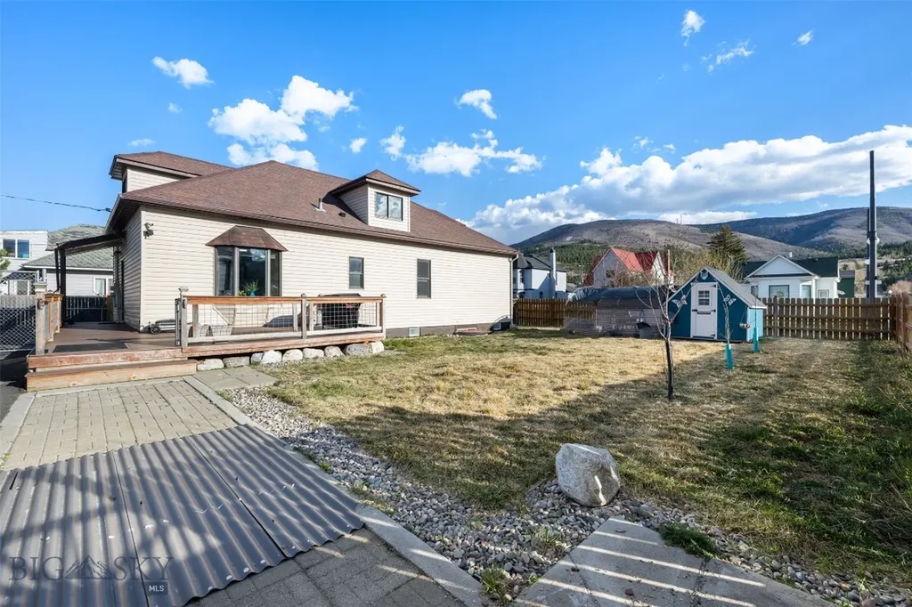 320 & 318 W 3rd Street Anaconda MT 59711