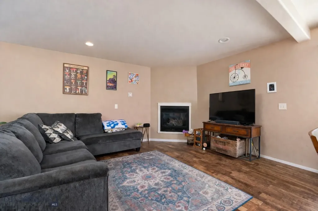 935 Forestglen Drive Bozeman MT 59718