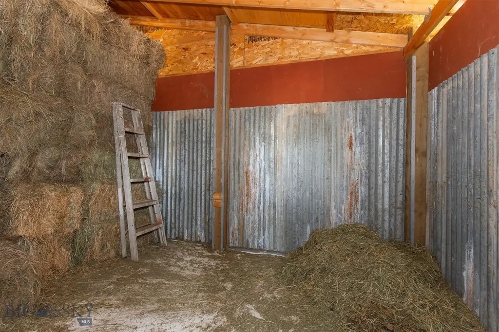 49 Redtail Hawk Road Mcallister MT 59740
