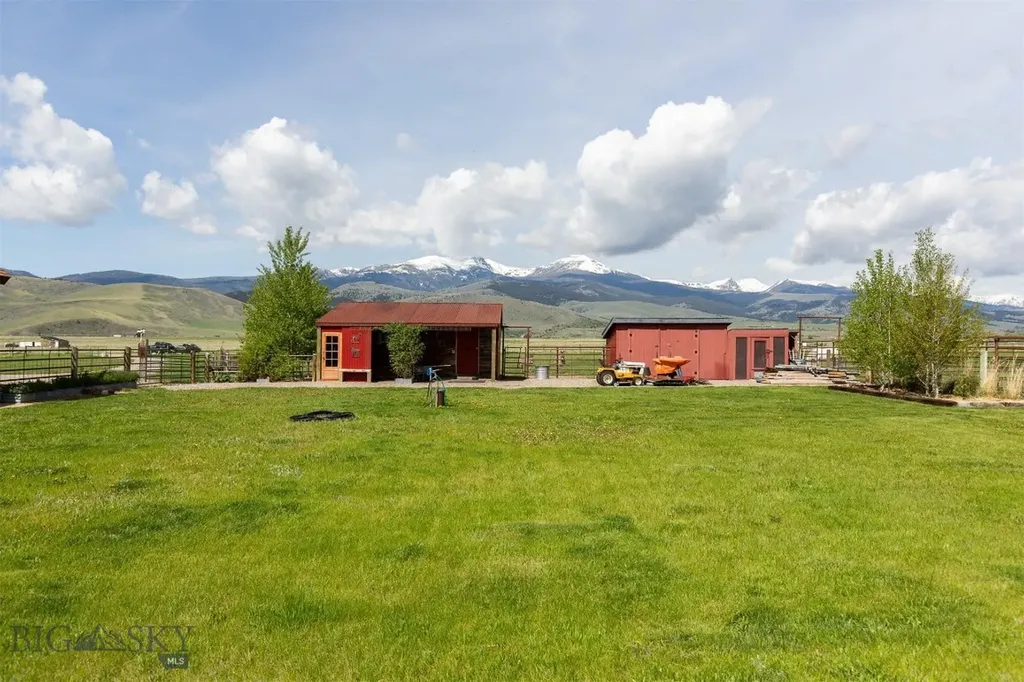 49 Redtail Hawk Road Mcallister MT 59740