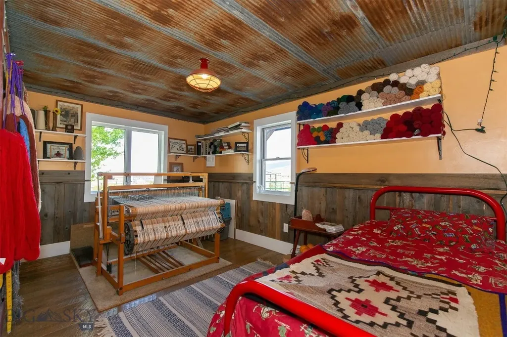 49 Redtail Hawk Road Mcallister MT 59740