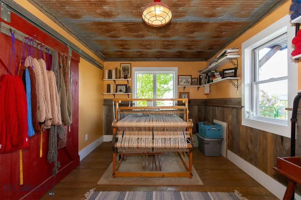 49 Redtail Hawk Road Mcallister MT 59740