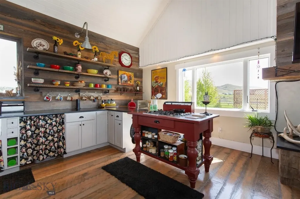 49 Redtail Hawk Road Mcallister MT 59740