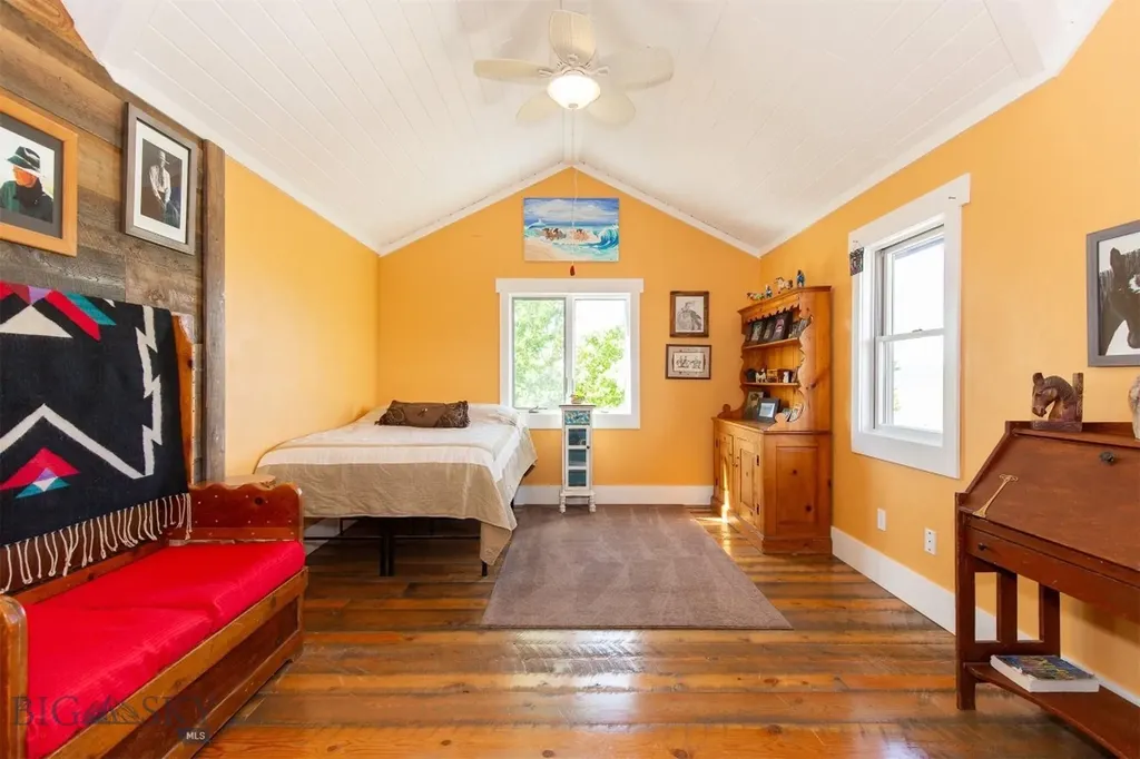 49 Redtail Hawk Road Mcallister MT 59740