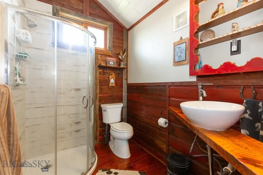 49 Redtail Hawk Road Mcallister MT 59740