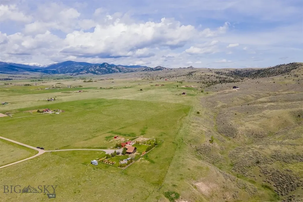 49 Redtail Hawk Road Mcallister MT 59740