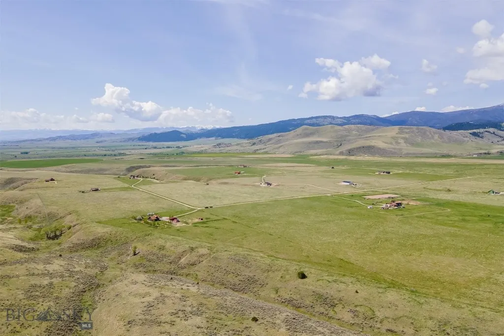 49 Redtail Hawk Road Mcallister MT 59740