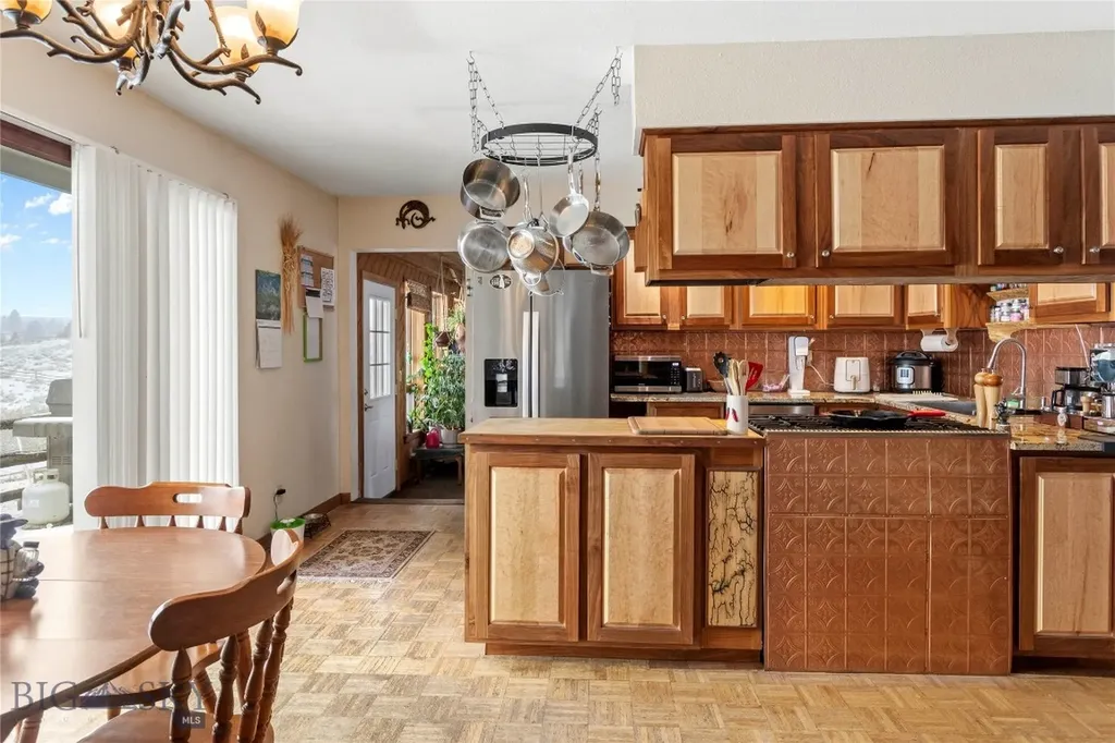 240 Roosevelt Drive Butte MT 59701
