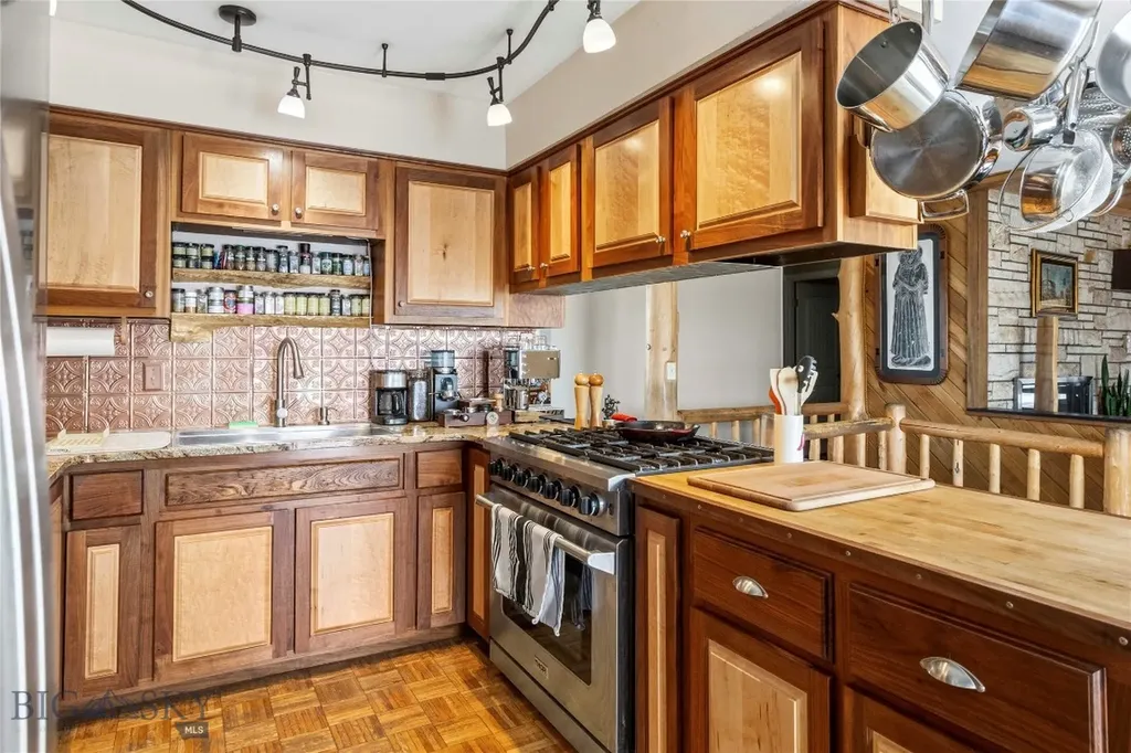 240 Roosevelt Drive Butte MT 59701
