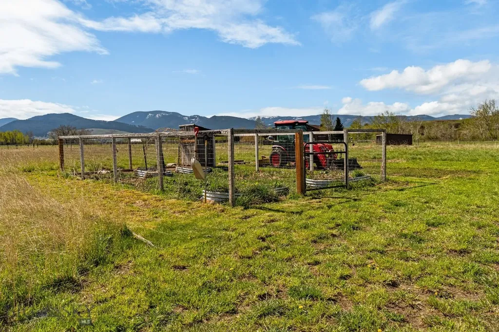 232 High Lonesome Trail Bozeman MT 59718