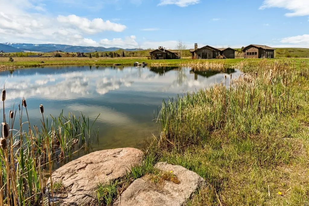 232 High Lonesome Trail Bozeman MT 59718