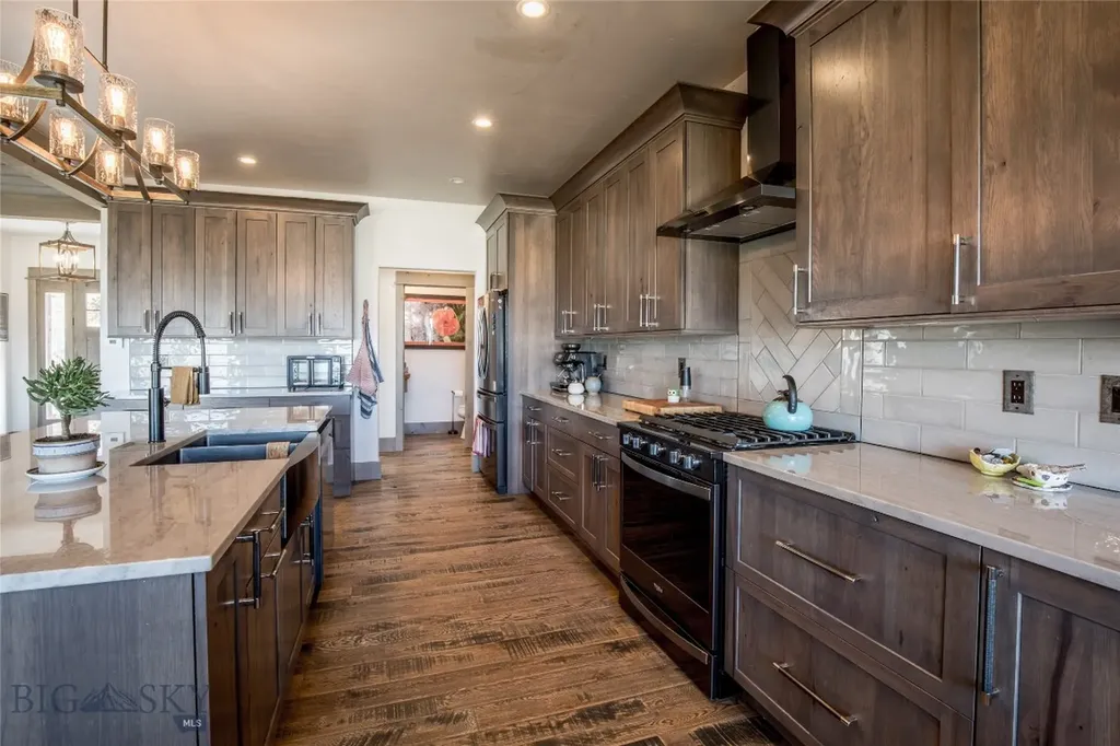 102 Diamondback Road Ennis MT 59729