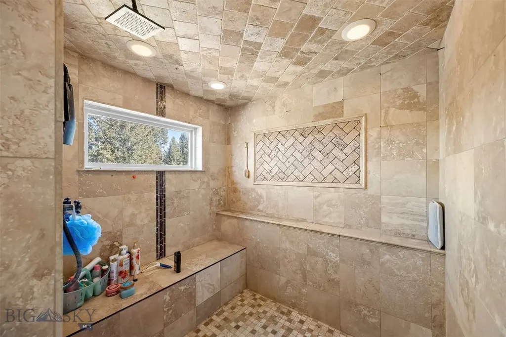 85 Poormans Butte MT 59701