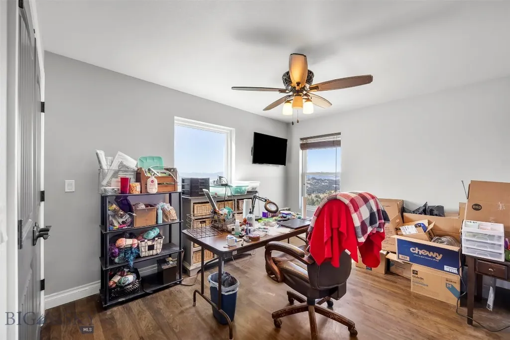 85 Poormans Butte MT 59701