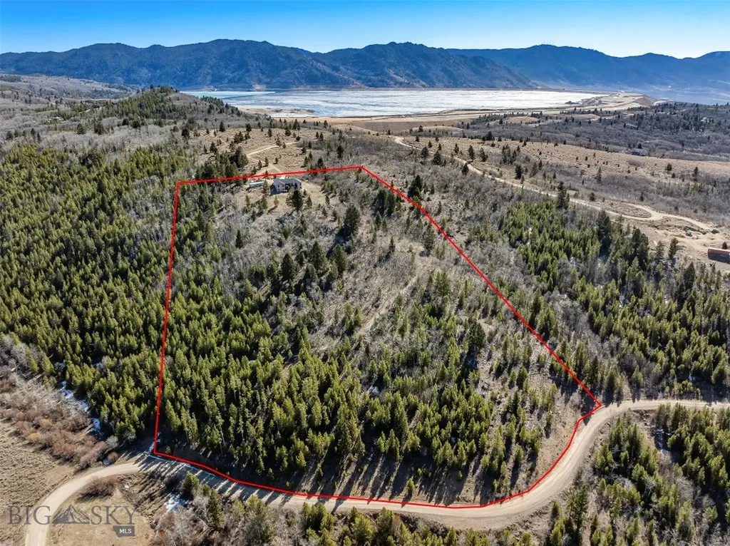 85 Poormans Butte MT 59701