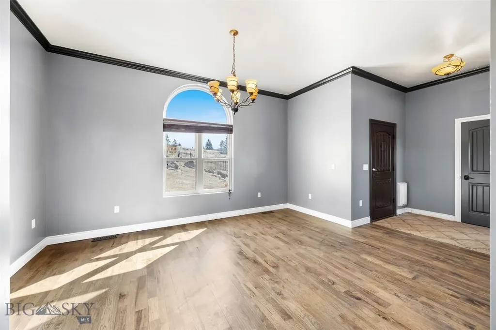 85 Poormans Butte MT 59701