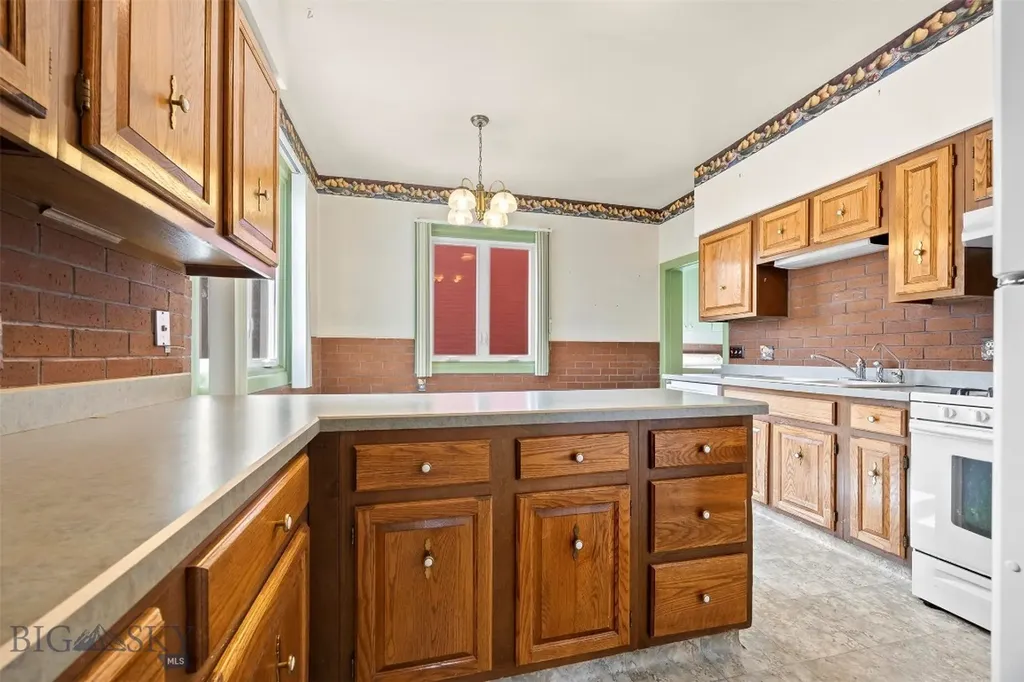 826 W Park Street Butte MT 59701