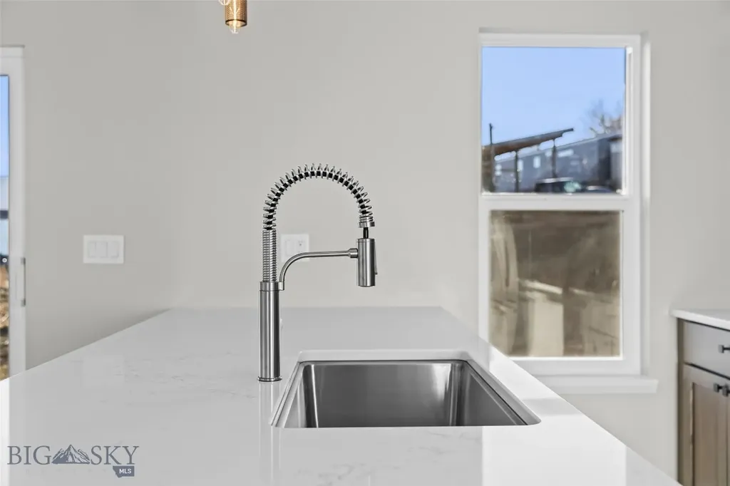 611 N L Street Livingston MT 59047