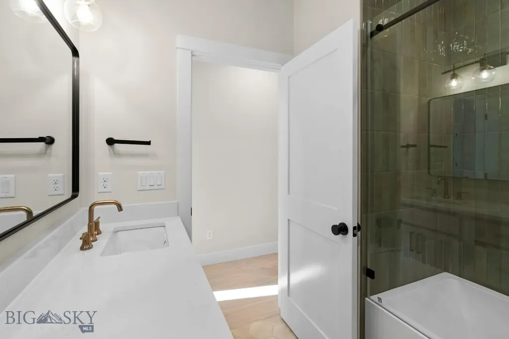 29 Swayback Bozeman MT 59718