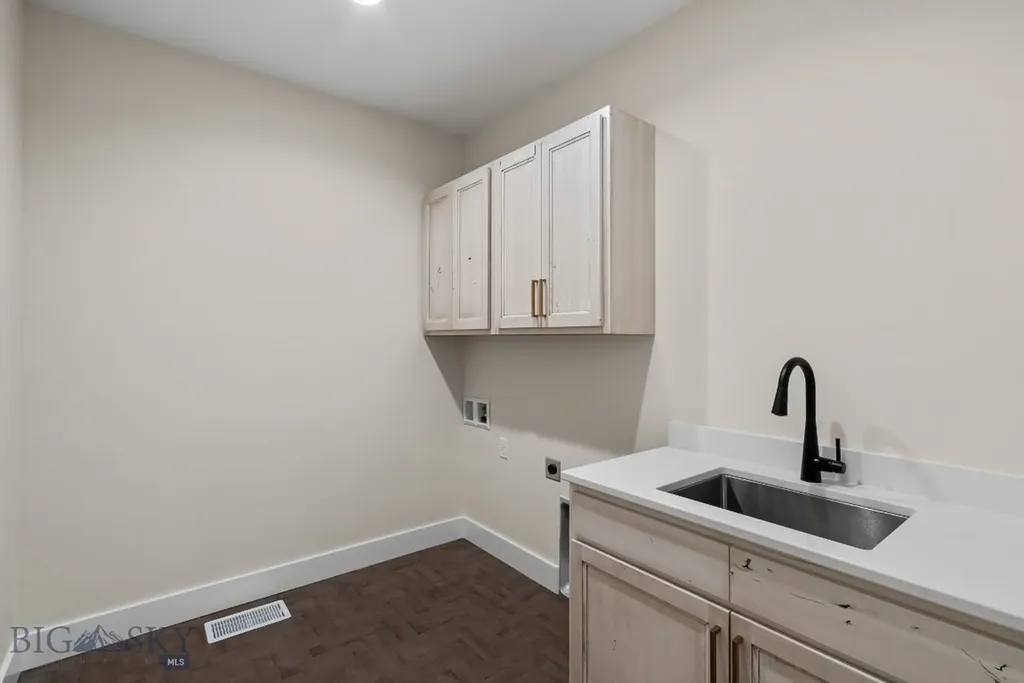 29 Swayback Bozeman MT 59718