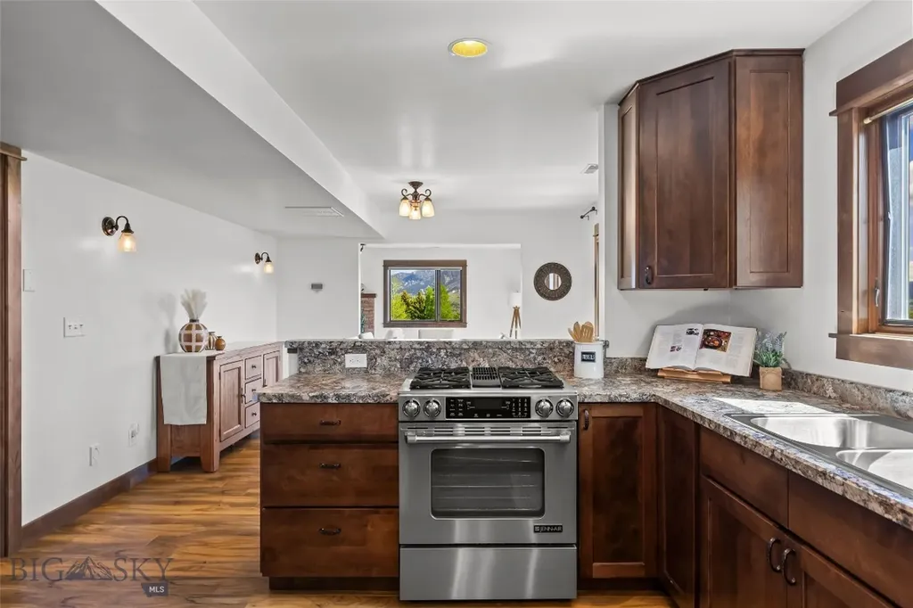 220 Ridge Trail Bozeman MT 59715