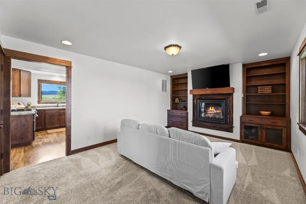 220 Ridge Trail Bozeman MT 59715