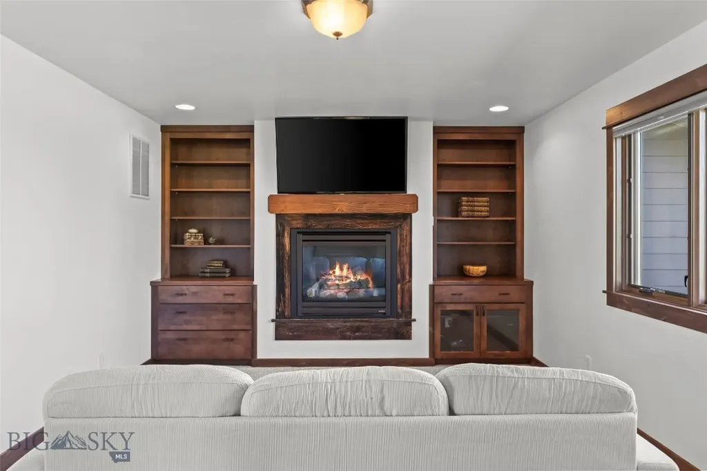220 Ridge Trail Bozeman MT 59715