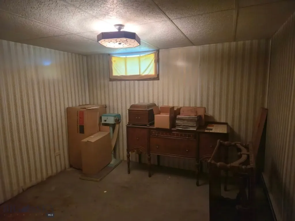2526 Locust Street Butte MT 59701