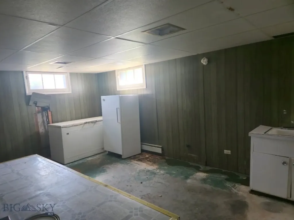 2526 Locust Street Butte MT 59701