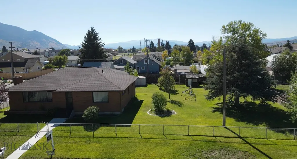 2526 Locust Street Butte MT 59701