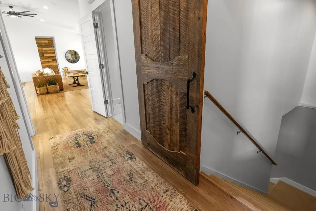 37 Cinnamon Bear Court Gallatin Gateway MT 59730