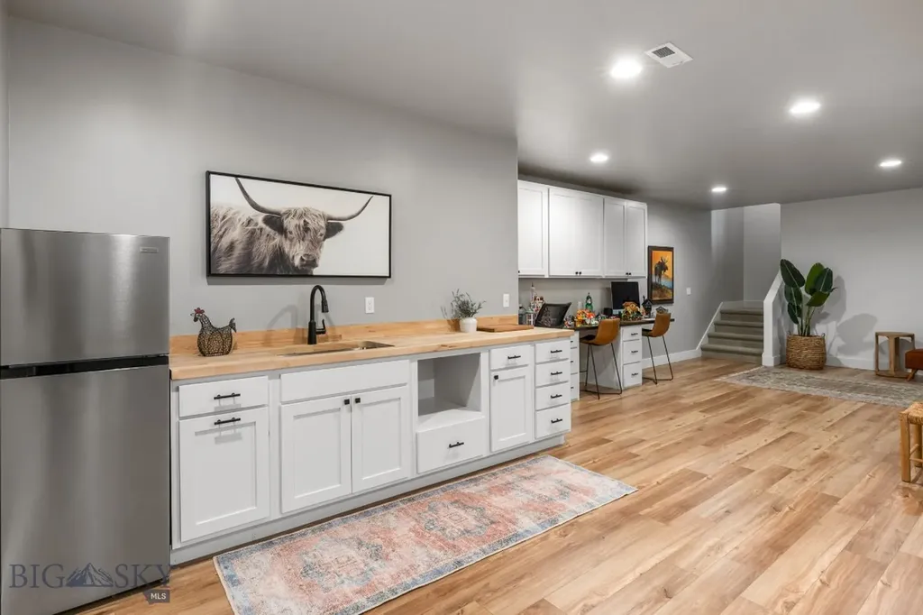 37 Cinnamon Bear Court Gallatin Gateway MT 59730