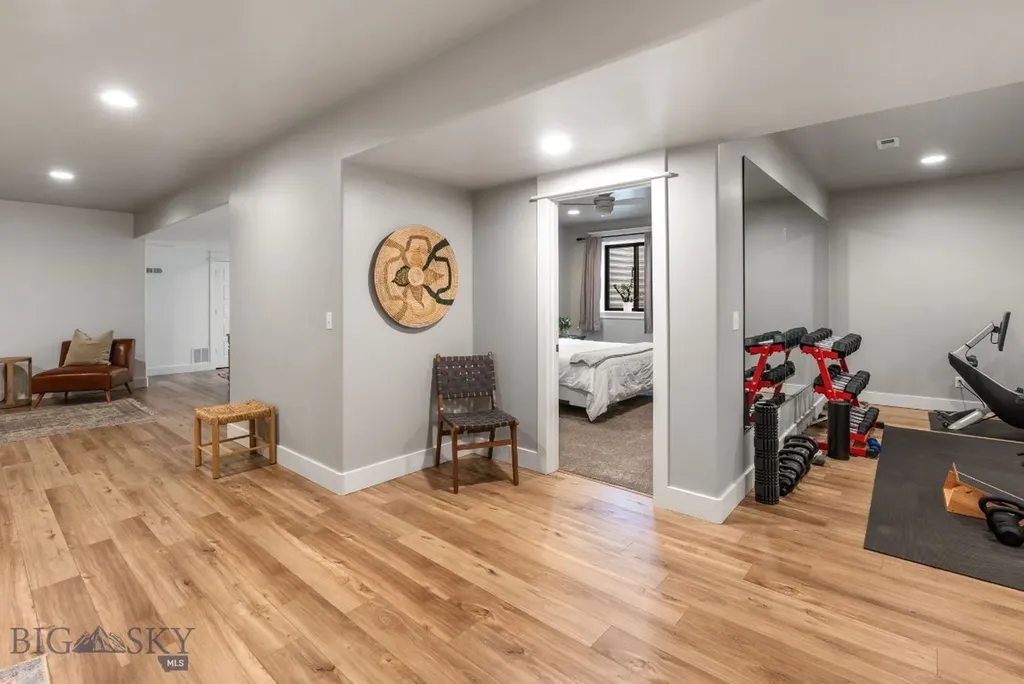 37 Cinnamon Bear Court Gallatin Gateway MT 59730
