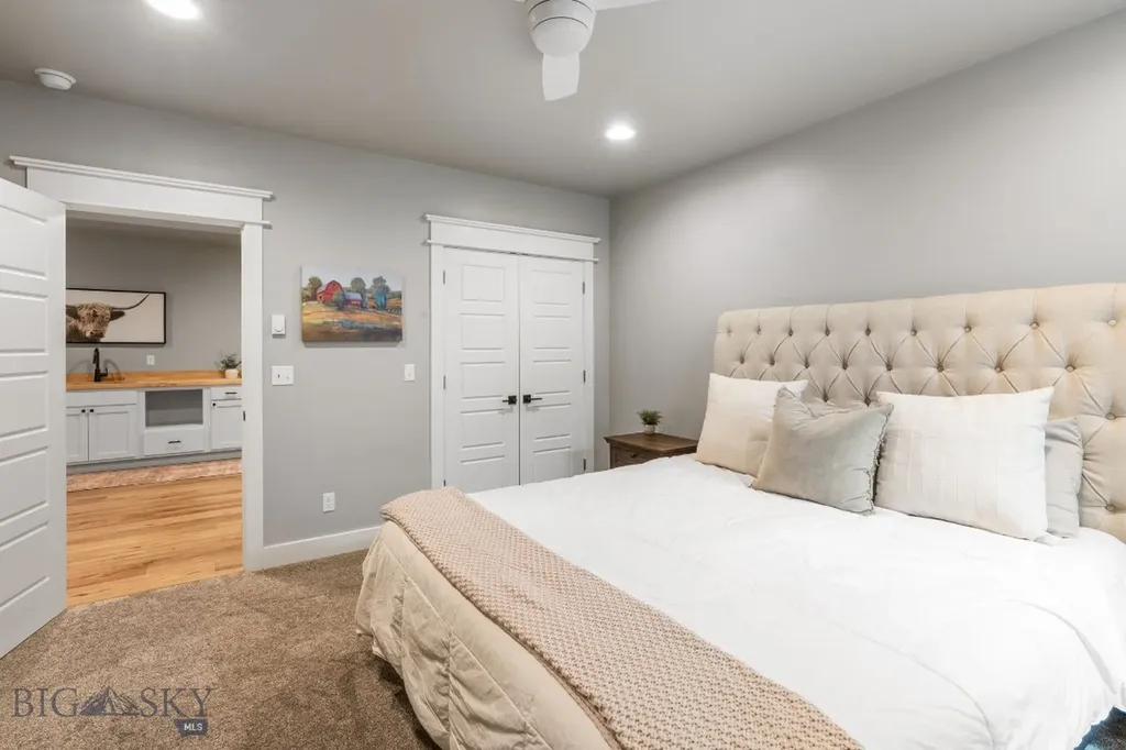 37 Cinnamon Bear Court Gallatin Gateway MT 59730