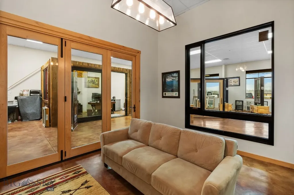81211/ 13 Gallatin Road Bozeman MT 59718