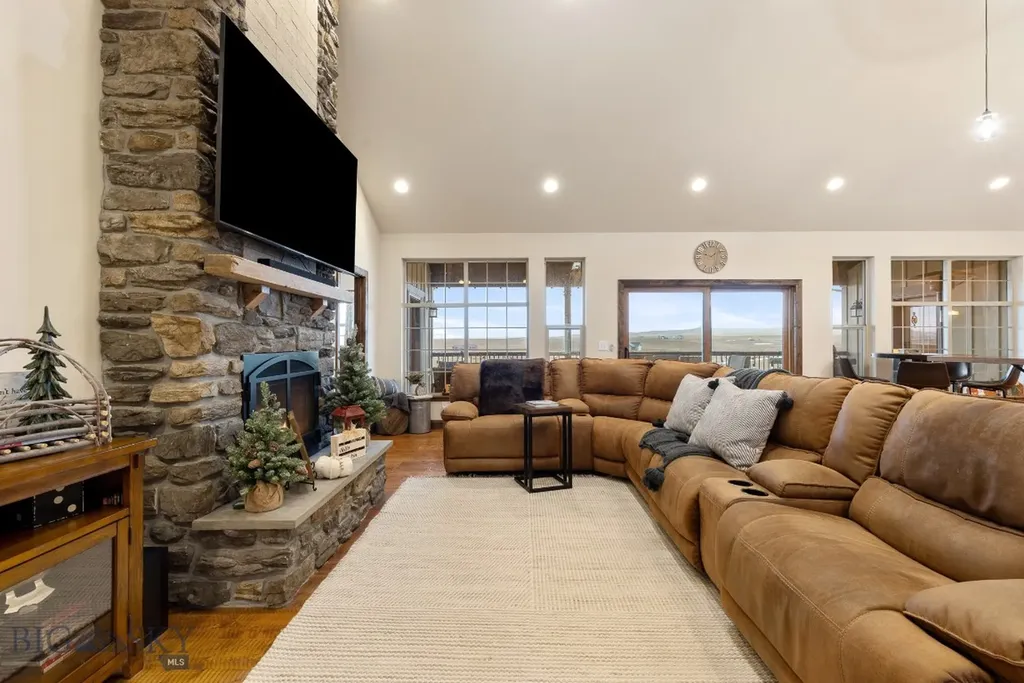 109 Wild Rose Loop Three Forks MT 59752