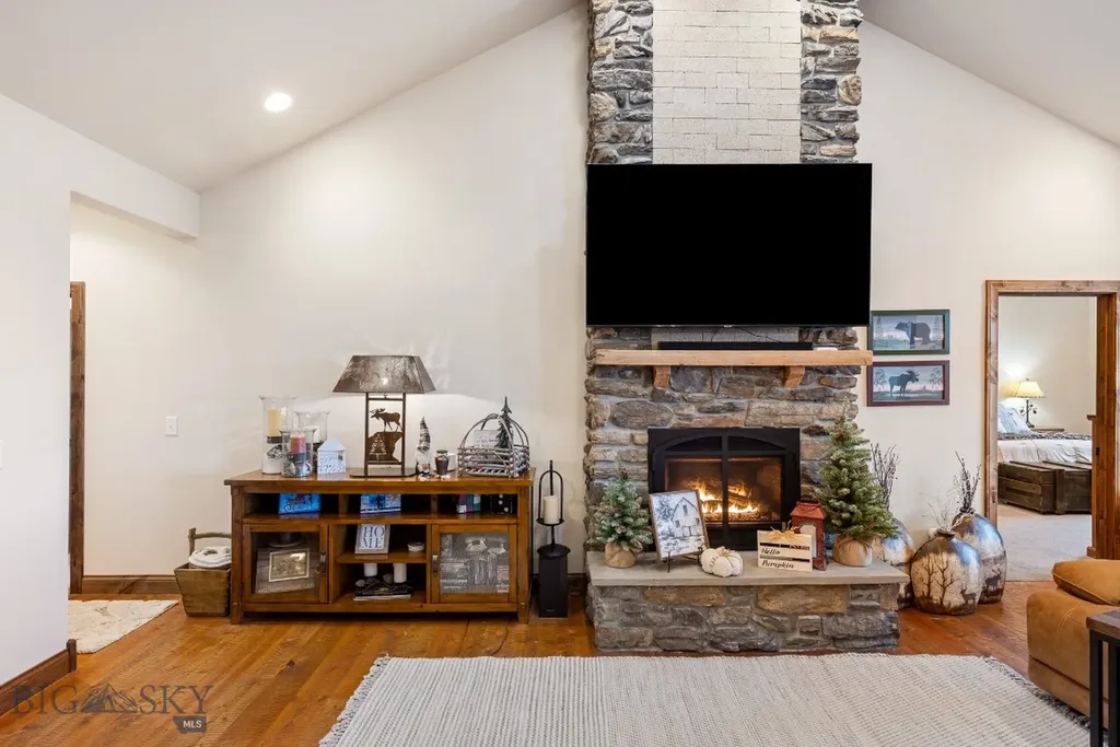 109 Wild Rose Loop Three Forks MT 59752