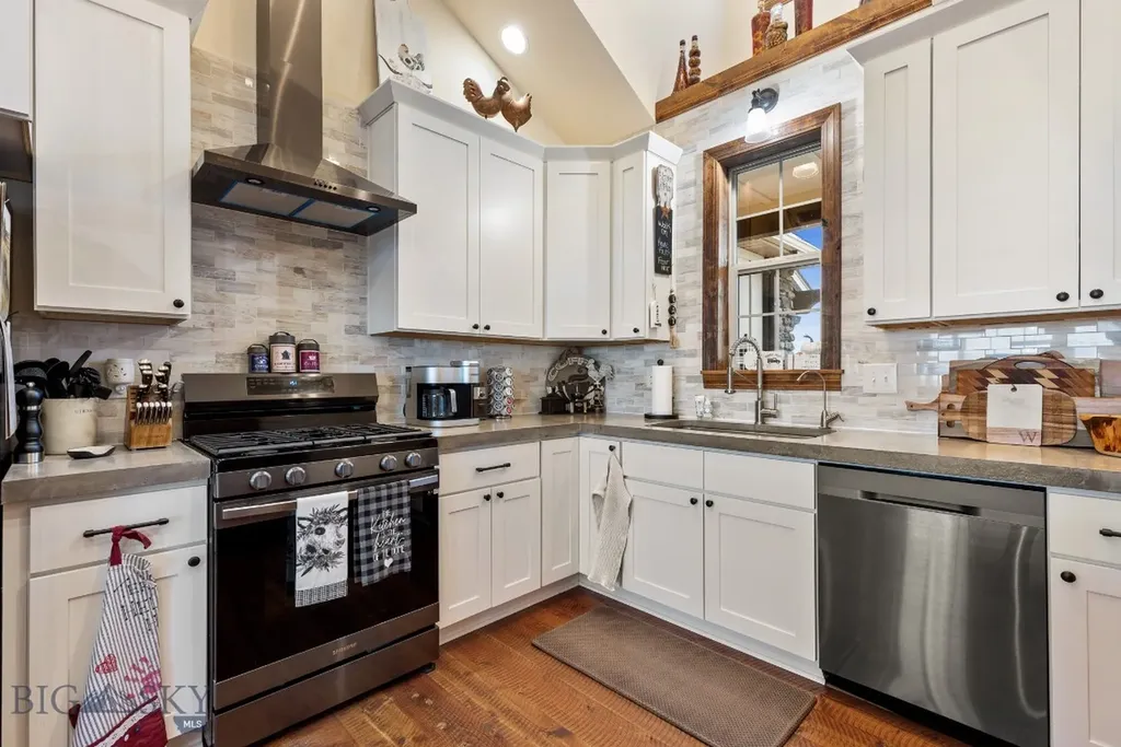 109 Wild Rose Loop Three Forks MT 59752