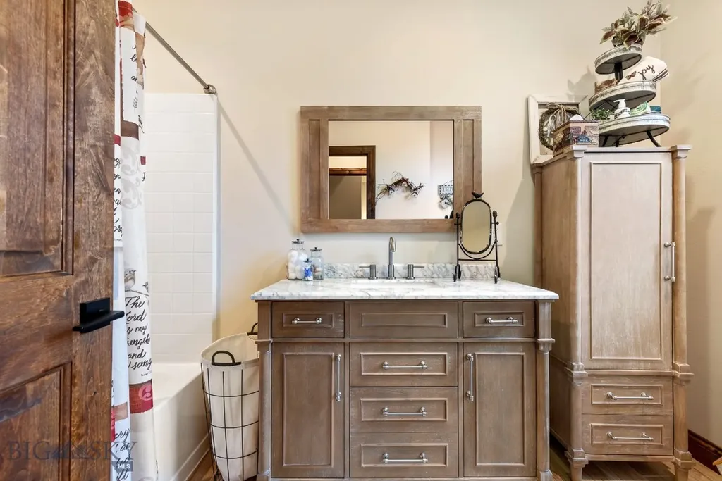 109 Wild Rose Loop Three Forks MT 59752