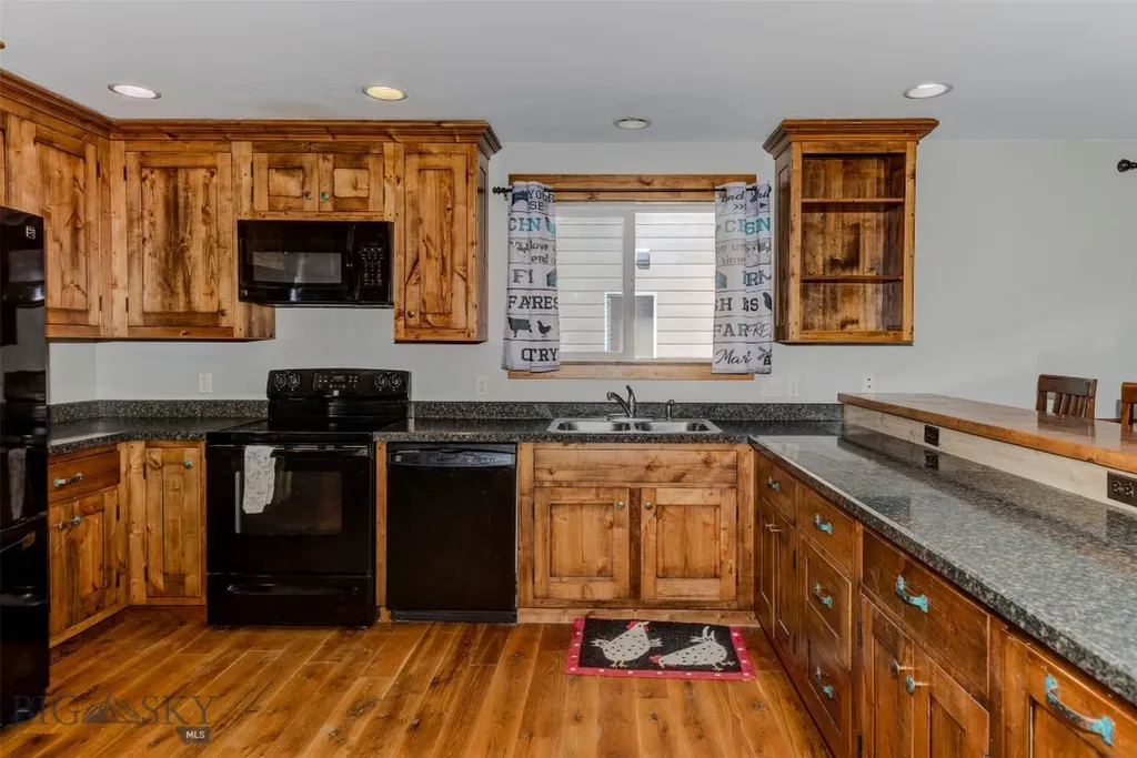 710 Nebula Livingston MT 59047