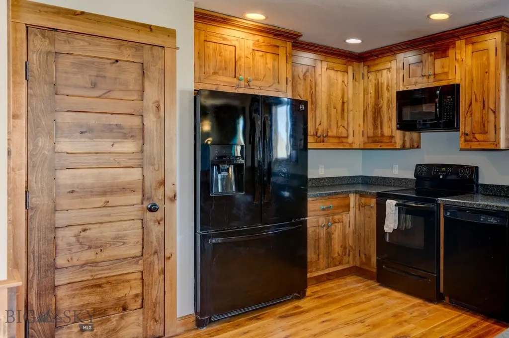 710 Nebula Livingston MT 59047