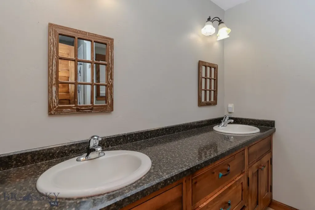 710 Nebula Livingston MT 59047