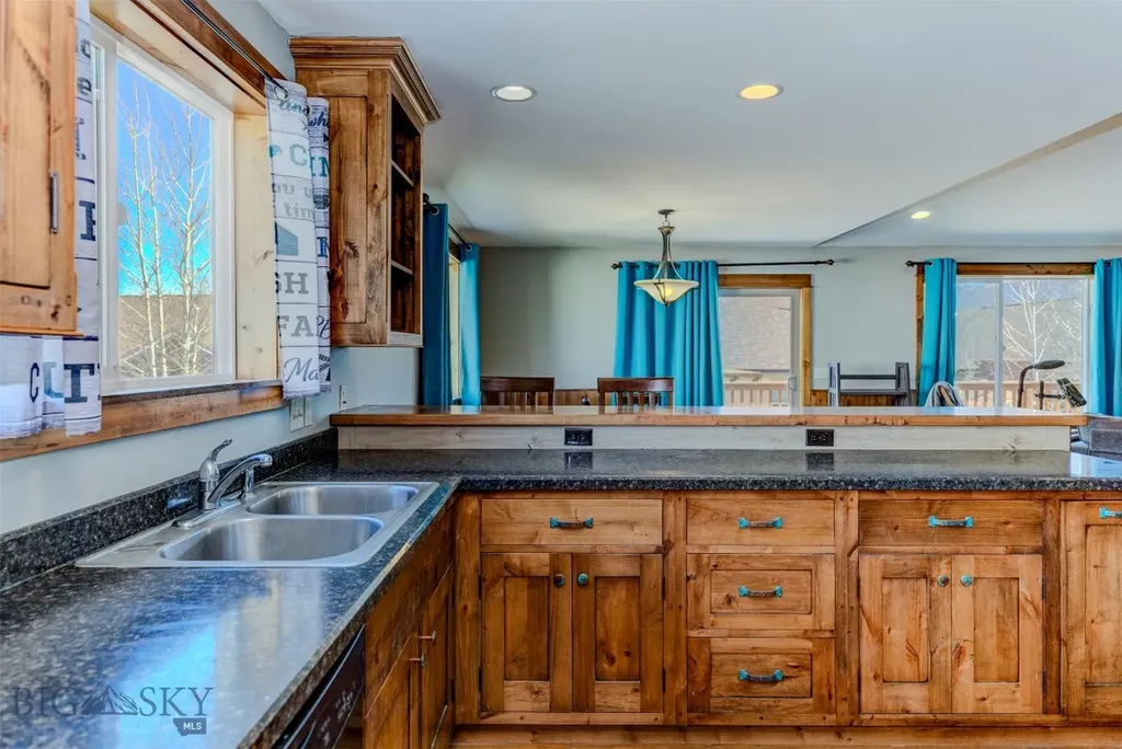 710 Nebula Livingston MT 59047