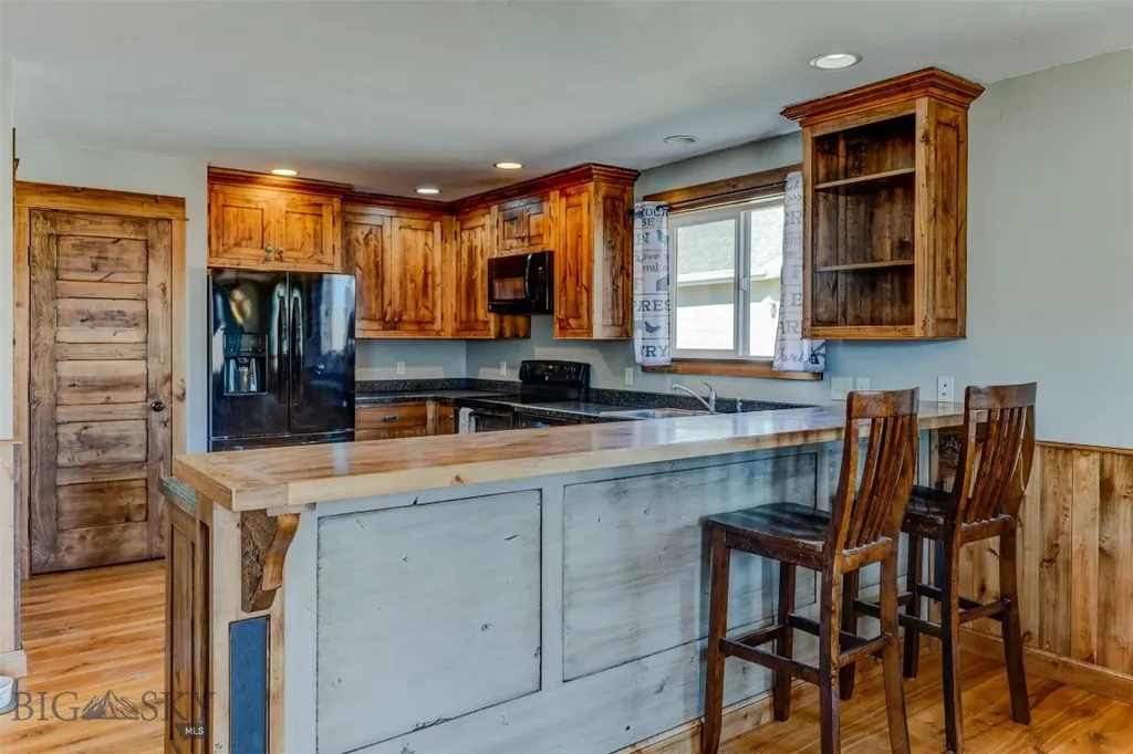 710 Nebula Livingston MT 59047