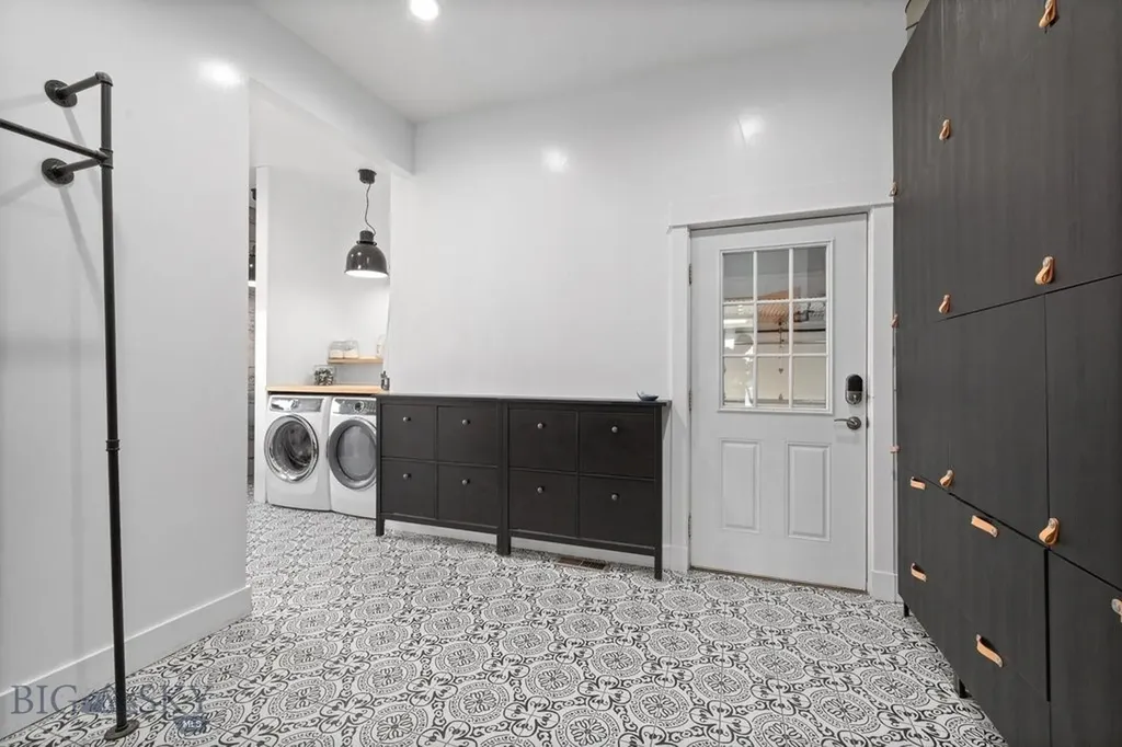 72 Basin Trail Livingston MT 59047