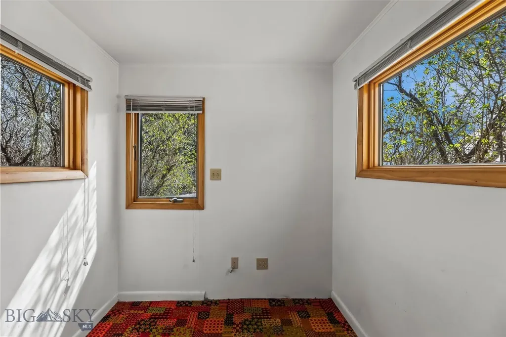 200 E Armitage Ennis MT 59729
