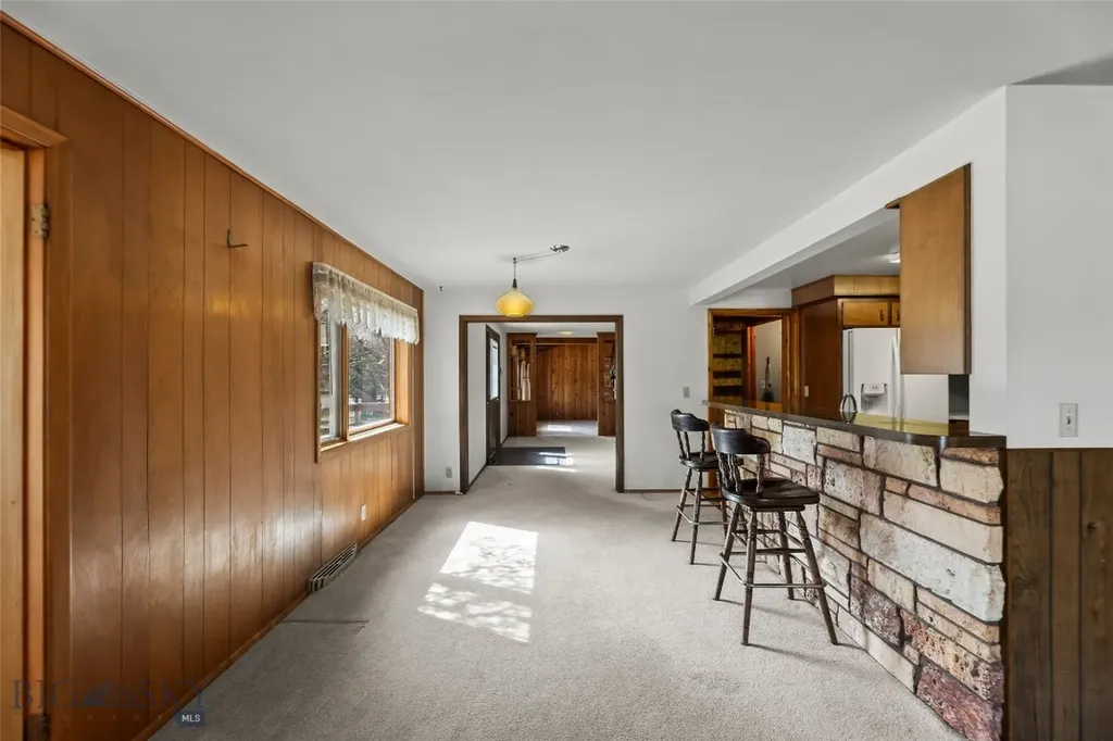 200 E Armitage Ennis MT 59729