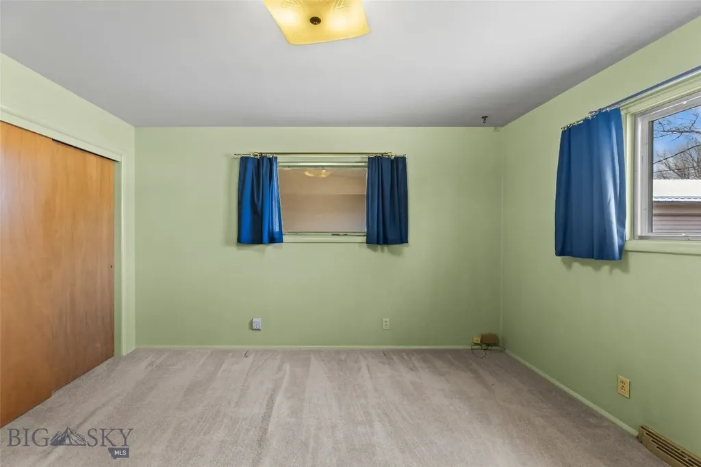 200 E Armitage Ennis MT 59729