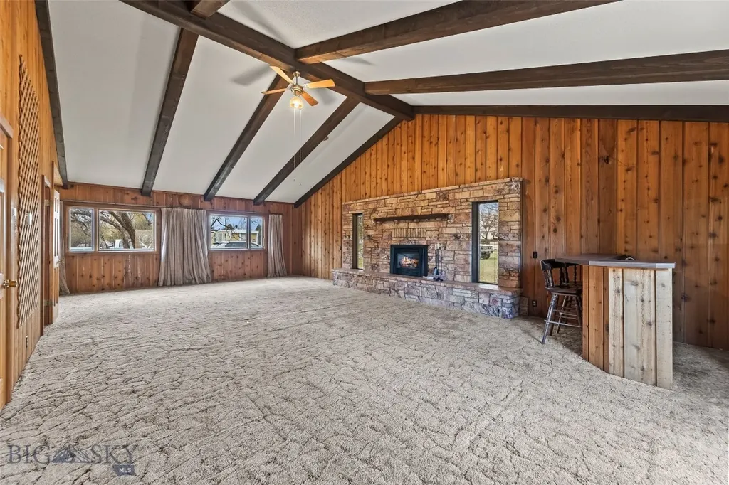 200 E Armitage Ennis MT 59729