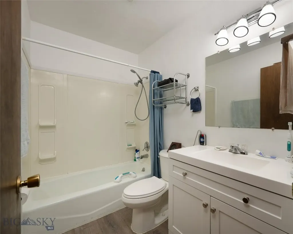 1720 W Olive Bozeman MT 59715